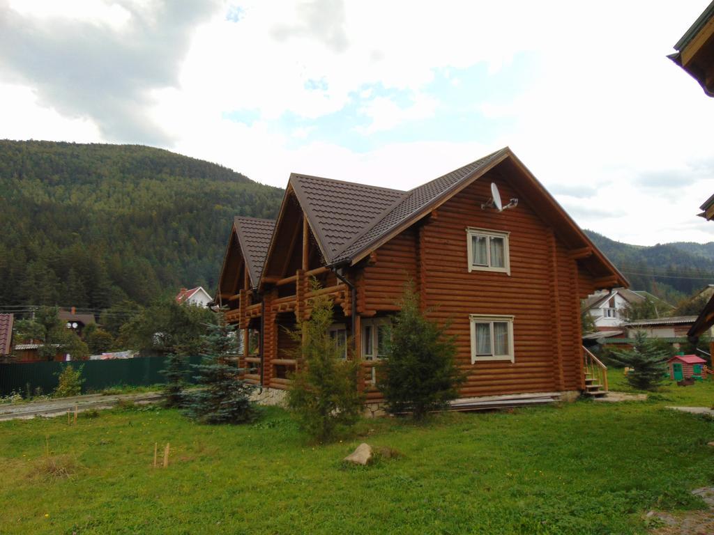 Leoslav Apartments Tatariv Εξωτερικό φωτογραφία