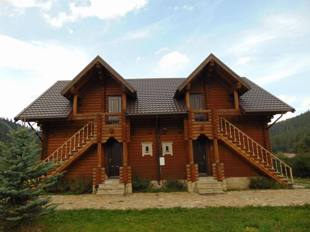 Leoslav Apartments Tatariv Εξωτερικό φωτογραφία